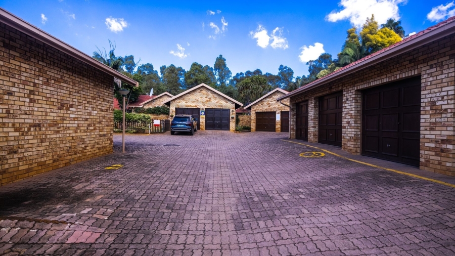 3 Bedroom Property for Sale in Safari Gardens North West